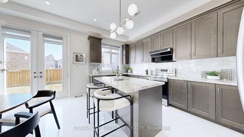 Photo 12 at 37 Hamster Crescent, Rural Aurora, Aurora