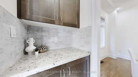 Photo 14 at 37 Hamster Crescent, Rural Aurora, Aurora