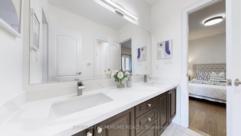 Photo 35 at 37 Hamster Crescent, Rural Aurora, Aurora