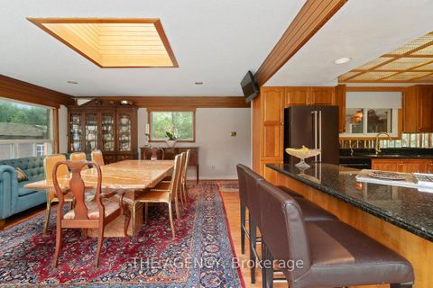 Photo 9 at 178 Millpond Court, Mill Pond, Richmond Hill