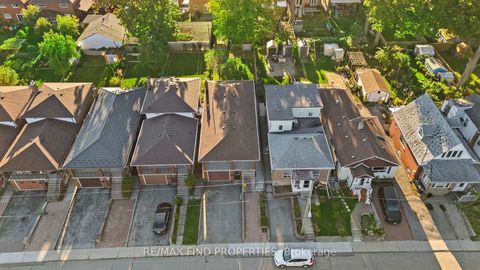 Photo 1 at 16 Mcdonald Avenue, Oakridge, Toronto