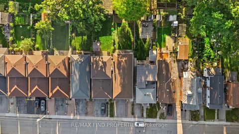 Photo 3 at 16 Mcdonald Avenue, Oakridge, Toronto