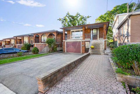 Photo 7 at 16 Mcdonald Avenue, Oakridge, Toronto