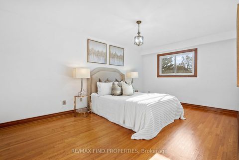 Photo 30 at 16 Mcdonald Avenue, Oakridge, Toronto
