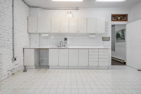 Photo 32 at 157 Gerrard Street E, Moss Park, Toronto