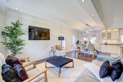Photo 8 at 108 Hambly Avenue, King City, King