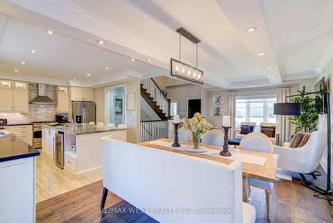 Photo 12 at 108 Hambly Avenue, King City, King