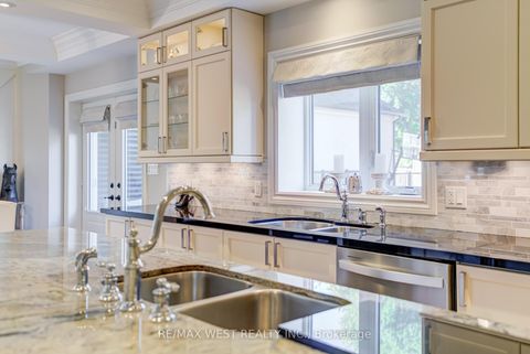 Photo 18 at 108 Hambly Avenue, King City, King