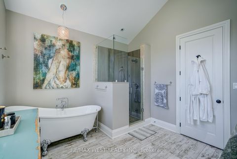 Photo 34 at 108 Hambly Avenue, King City, King