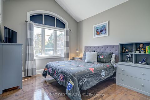 Photo 35 at 108 Hambly Avenue, King City, King