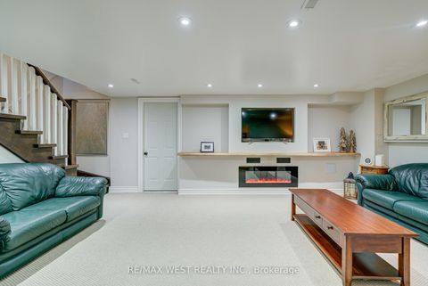 Photo 38 at 108 Hambly Avenue, King City, King