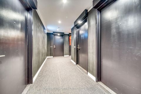 Photo 1 at 916 - 20 Edward Street, Bay Street Corridor, Toronto