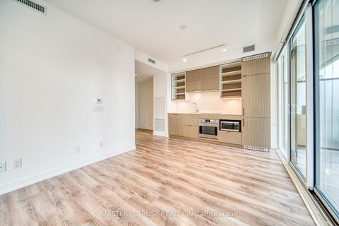 Photo 4 at 916 - 20 Edward Street, Bay Street Corridor, Toronto