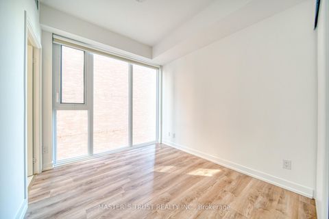 Photo 8 at 916 - 20 Edward Street, Bay Street Corridor, Toronto