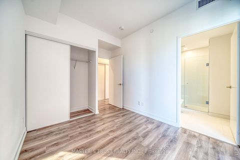 Photo 11 at 916 - 20 Edward Street, Bay Street Corridor, Toronto