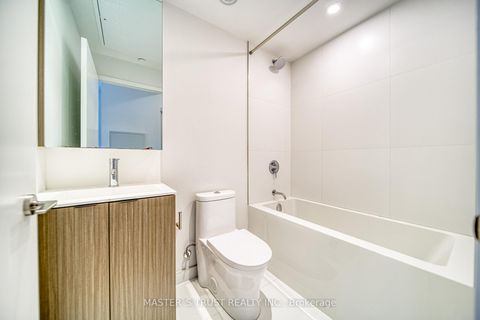 Photo 16 at 916 - 20 Edward Street, Bay Street Corridor, Toronto