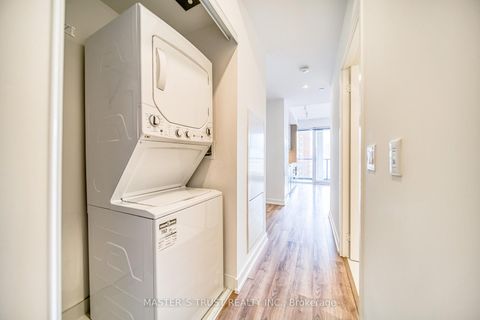 Photo 17 at 916 - 20 Edward Street, Bay Street Corridor, Toronto