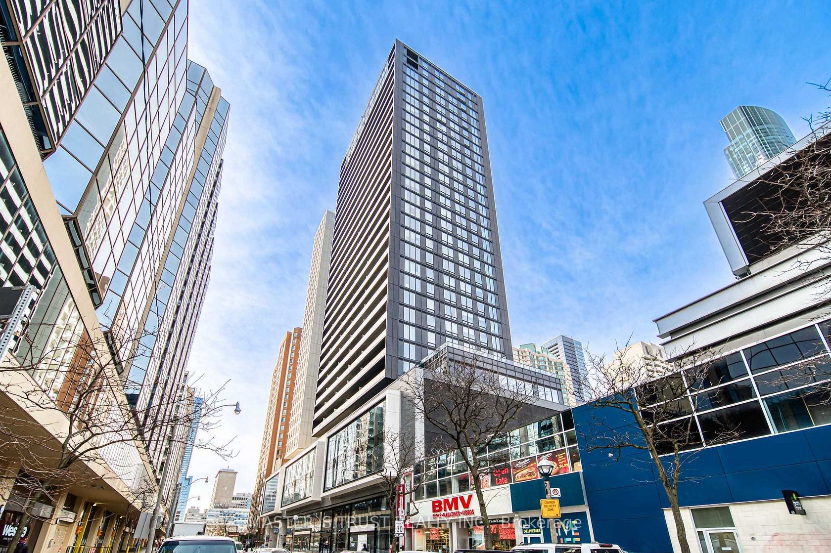 916 - 20 Edward Street, Bay Street Corridor, Toronto 