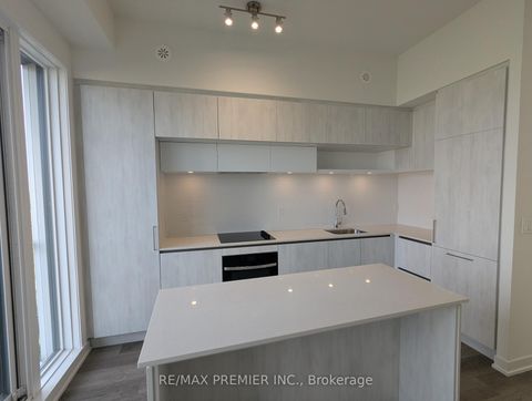 Photo 5 at 502 - 9 Steckley House Lane, Rural Richmond Hill, Richmond Hill