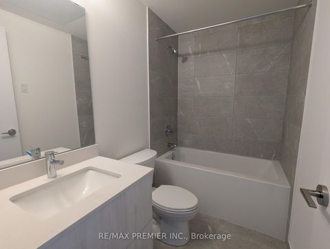 Photo 13 at 502 - 9 Steckley House Lane, Rural Richmond Hill, Richmond Hill