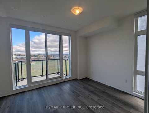 Photo 14 at 502 - 9 Steckley House Lane, Rural Richmond Hill, Richmond Hill