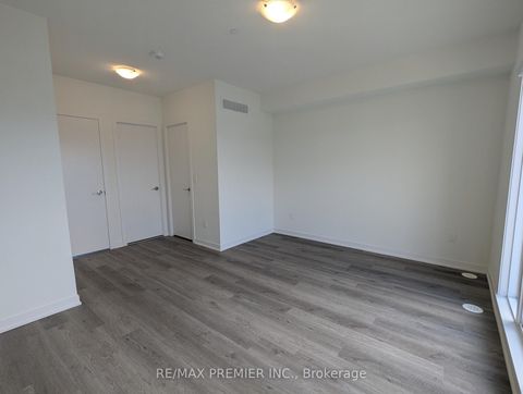 Photo 18 at 502 - 9 Steckley House Lane, Rural Richmond Hill, Richmond Hill