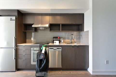 Photo 10 at 3010 - 7 Mabelle Avenue, City Centre West, Toronto