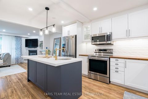 Photo 9 at 4B Oak Street, Wellington, Barrie