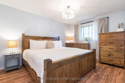 Photo 18 at 4B Oak Street, Wellington, Barrie