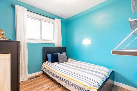 Photo 20 at 4B Oak Street, Wellington, Barrie