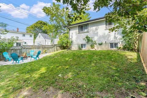 Photo 36 at 4B Oak Street, Wellington, Barrie