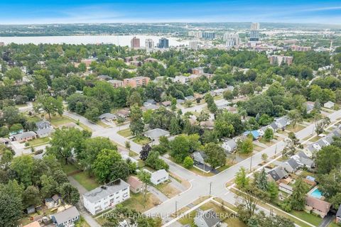 Photo 43 at 4B Oak Street, Wellington, Barrie