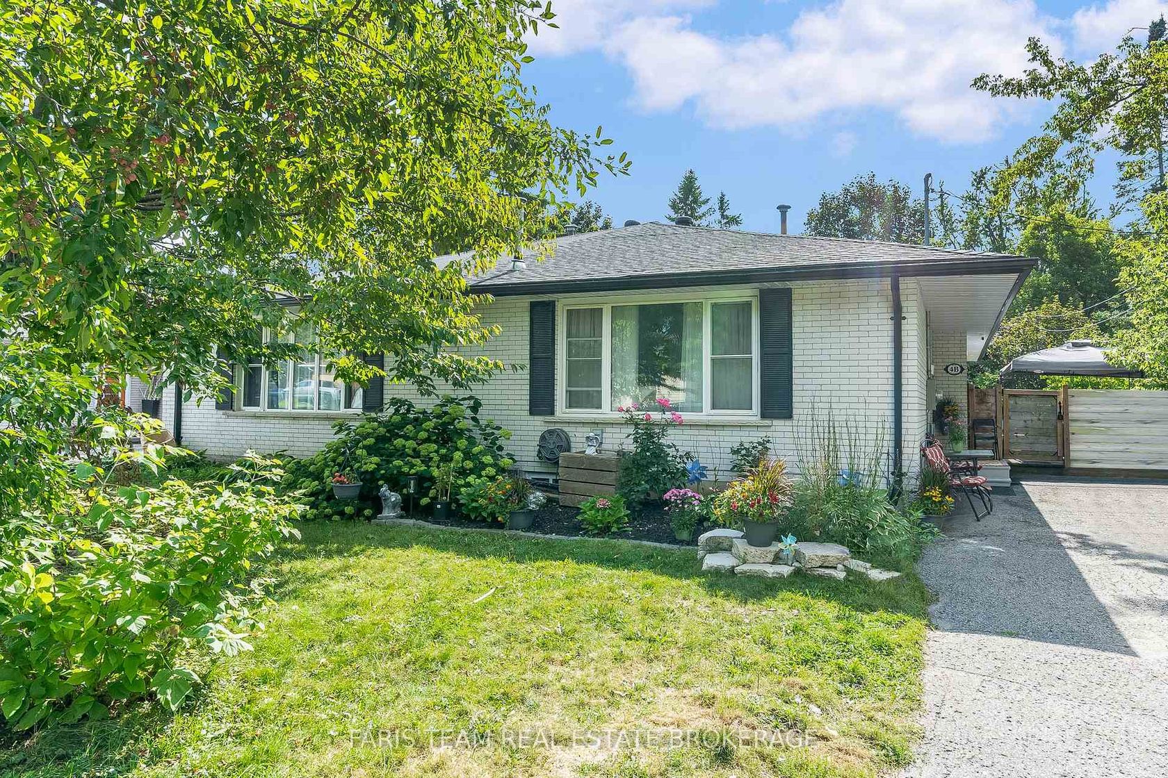 4B Oak Street, Wellington, Barrie photo 1