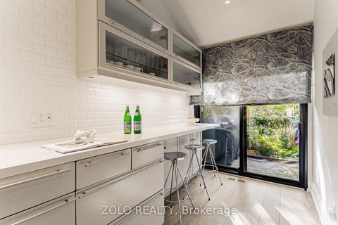 Photo 13 at 109 - 10 Walker Avenue, St. Clair, Toronto