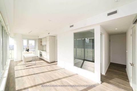 Photo 1 at 5309 - 197 Yonge Street, Yonge Corridor, Toronto Photo 1 at 5309 - 197 Yonge Street, Yonge Corridor, Toronto