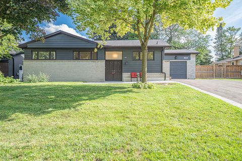 Photo 2 at 158 Park Avenue, Central Newmarket, Newmarket