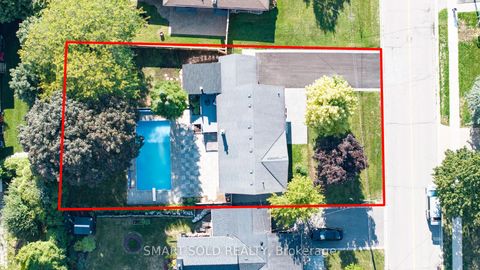 Photo 4 at 158 Park Avenue, Central Newmarket, Newmarket