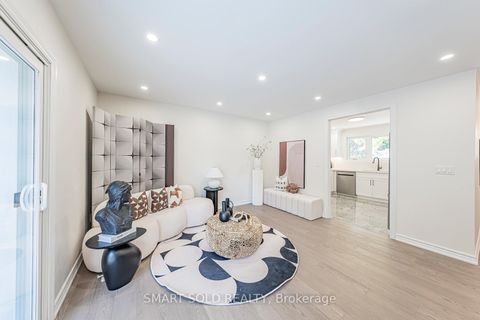 Photo 17 at 158 Park Avenue, Central Newmarket, Newmarket