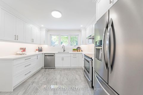 Photo 23 at 158 Park Avenue, Central Newmarket, Newmarket