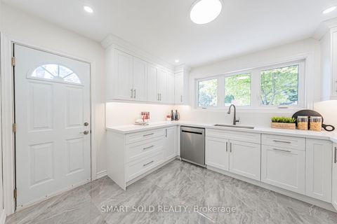 Photo 24 at 158 Park Avenue, Central Newmarket, Newmarket