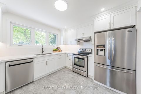 Photo 25 at 158 Park Avenue, Central Newmarket, Newmarket