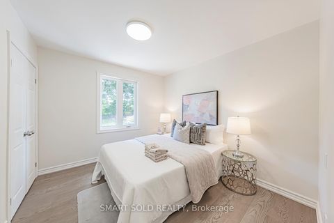 Photo 37 at 158 Park Avenue, Central Newmarket, Newmarket