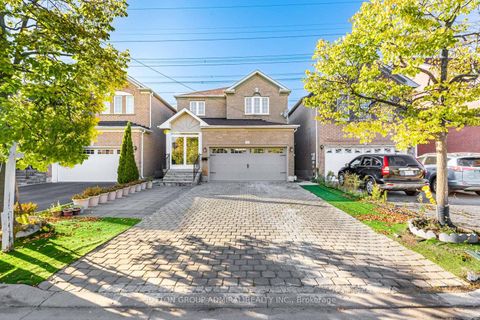 Photo 1 at 105 Prairie Dunes Place, Glen Shields, Vaughan