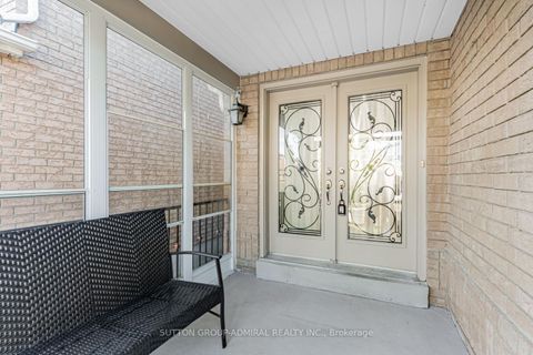 Photo 2 at 105 Prairie Dunes Place, Glen Shields, Vaughan