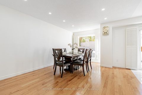 Photo 4 at 105 Prairie Dunes Place, Glen Shields, Vaughan