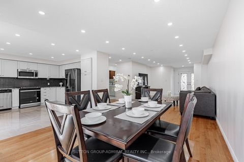 Photo 7 at 105 Prairie Dunes Place, Glen Shields, Vaughan