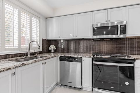 Photo 9 at 105 Prairie Dunes Place, Glen Shields, Vaughan