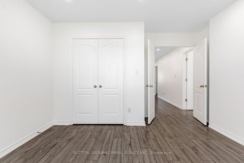 Photo 16 at 105 Prairie Dunes Place, Glen Shields, Vaughan