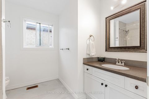 Photo 18 at 105 Prairie Dunes Place, Glen Shields, Vaughan