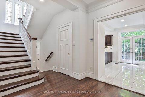 Photo 6 at 121 Roxborough Drive, Moore Park, Toronto